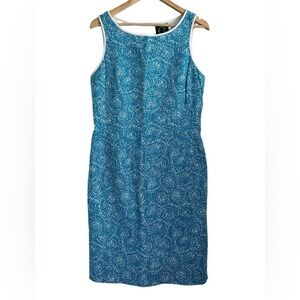 C. Wonder Blue and White Floral Print Sleeveless Cotton Sheath Dress - 10
